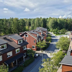 Between city pulse and nature! 6km to Stockholm in Sundbyberg